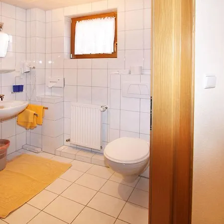 Apart Brigitte Зёльден